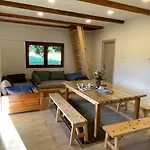 Vikendica Mountain Heart House